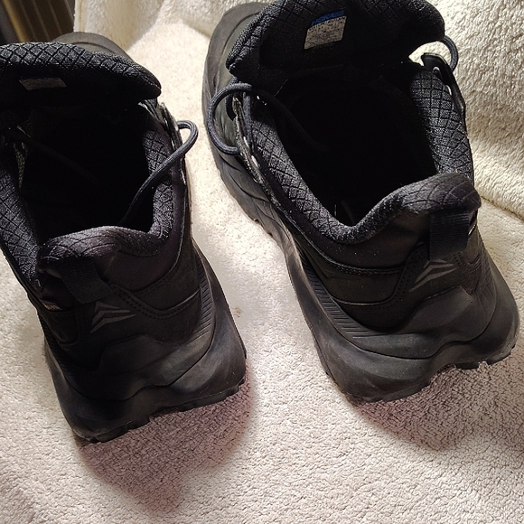 Hoka One One Men's Black Athletic Shoes - Picture 4 of 9